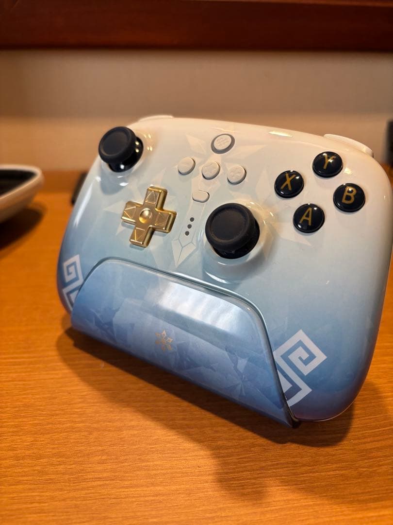 レア8BitDo Ultimate 2.4Gワイヤレスコントローラー 重雲 原神