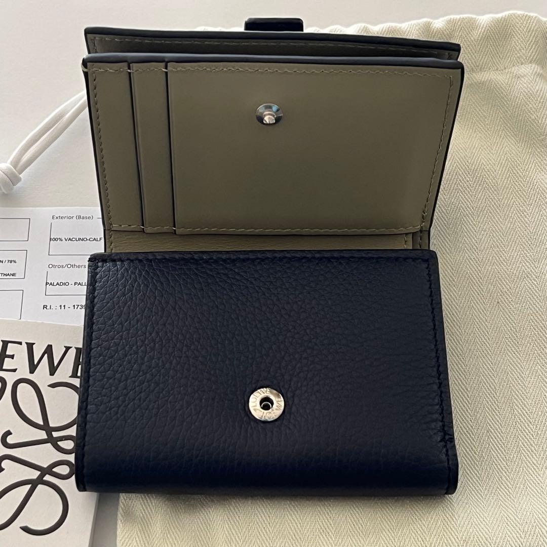 【直営店購入】LOEWE トライフォールド ウォレット（ソフトグレインカーフ）