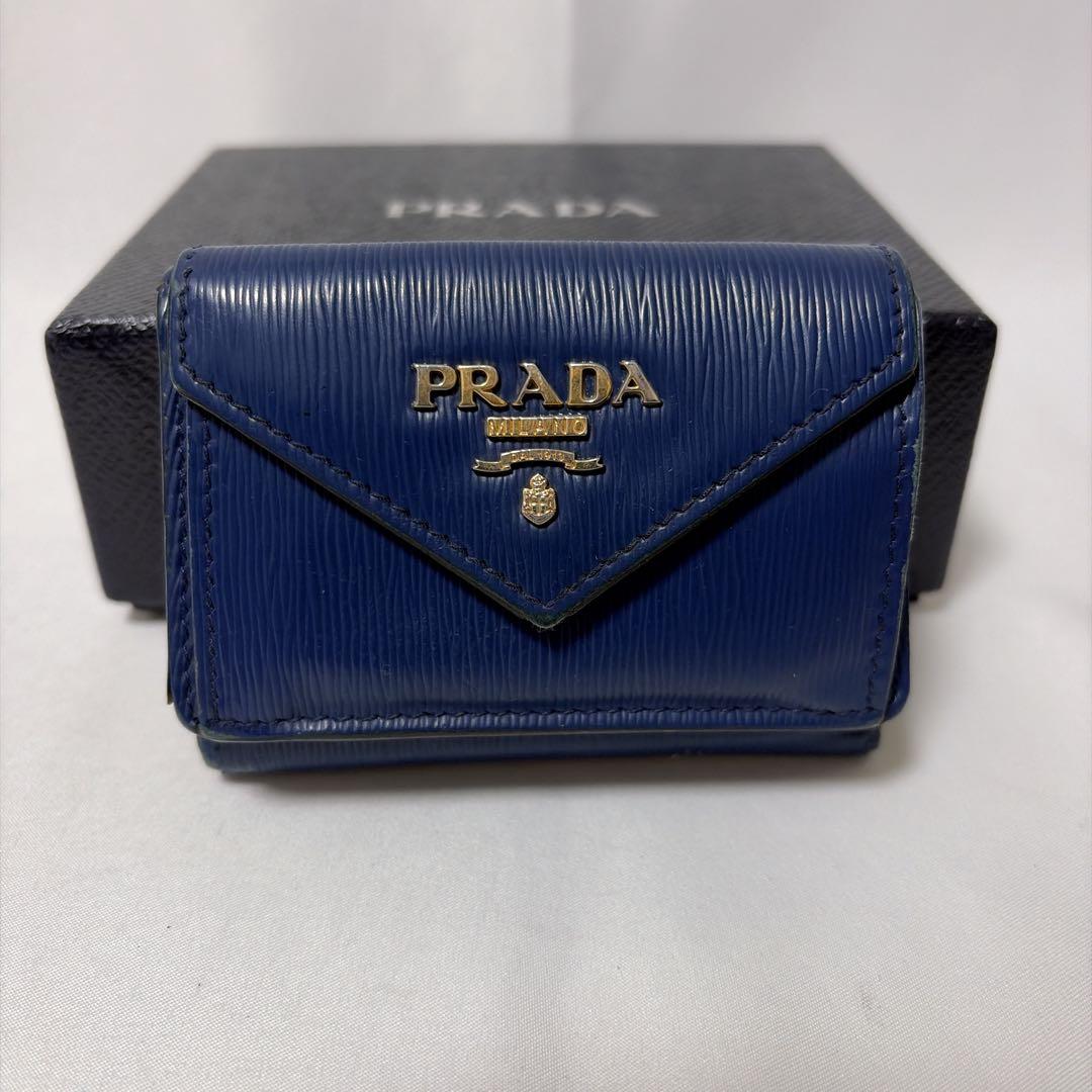 プラダ 三つ折り財布 ヴィッテロムーブ 青 ネイビー ゴールド金具