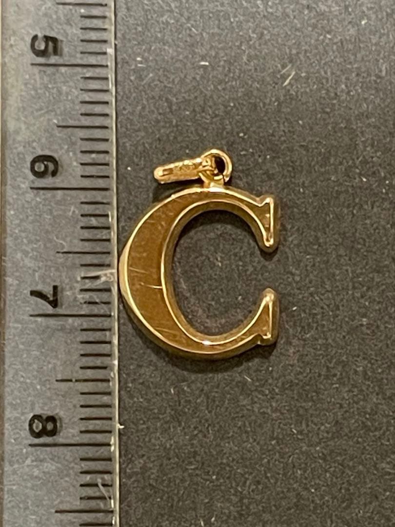 K18 ペンダントトップC