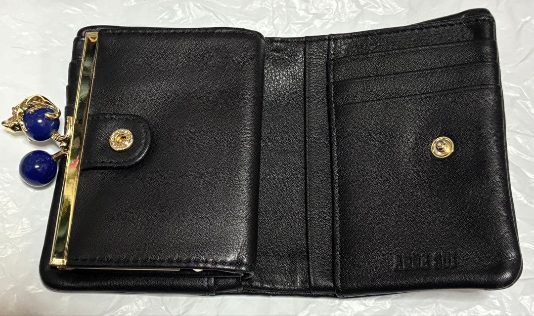 ANNA SUI （アナスイ）二つ折り財布 プレイングキャット