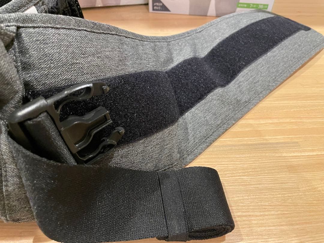ポルバンヒップシート　グレー　ラッキーベイビーストア