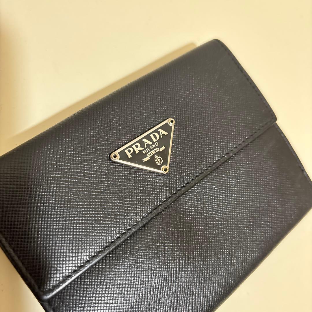 【箱付き】PRADA プラダ サフィアーノ レザー 二つ折り財布 三角ロゴ