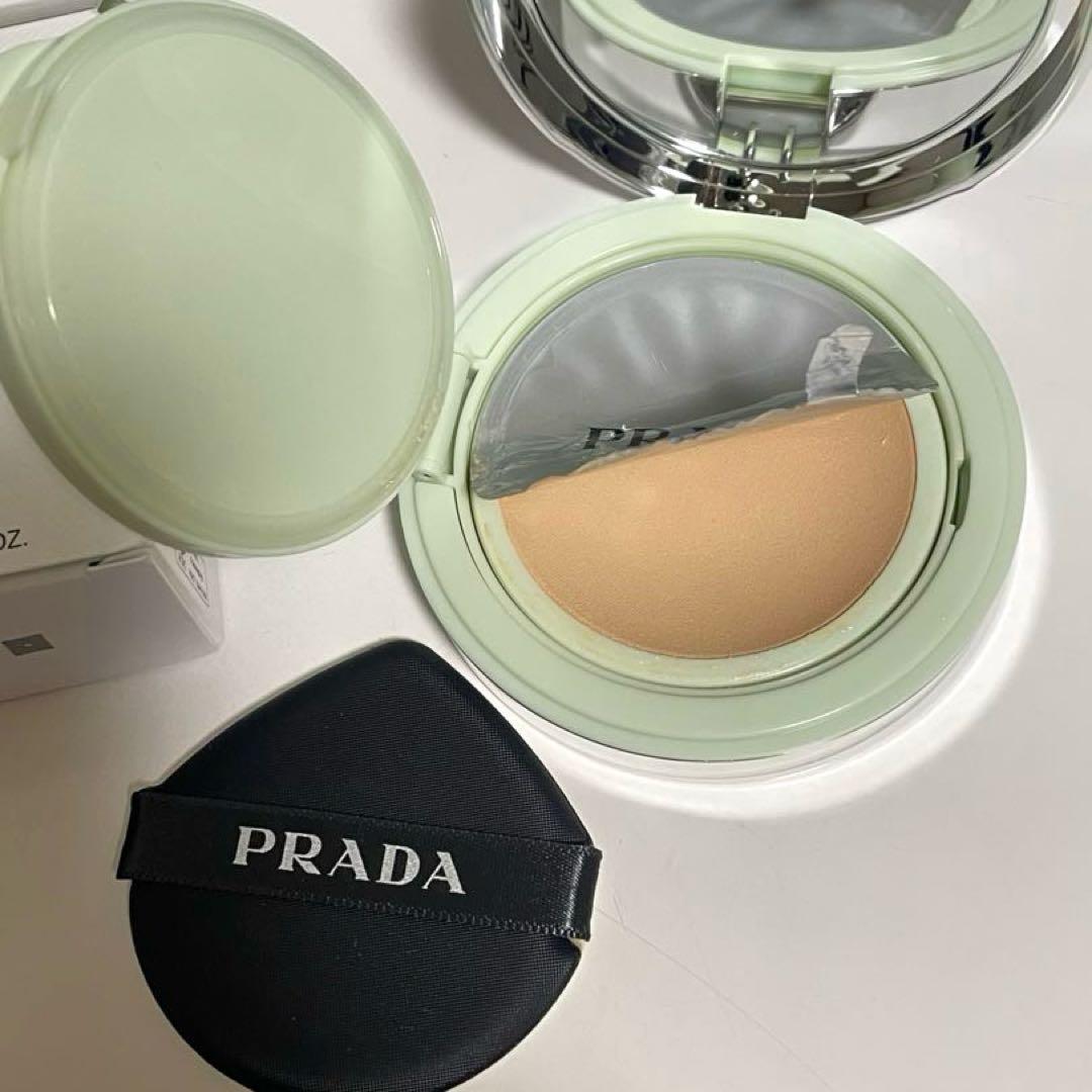 PRADA リヴィールメッシュクッションファンデーション　LN10