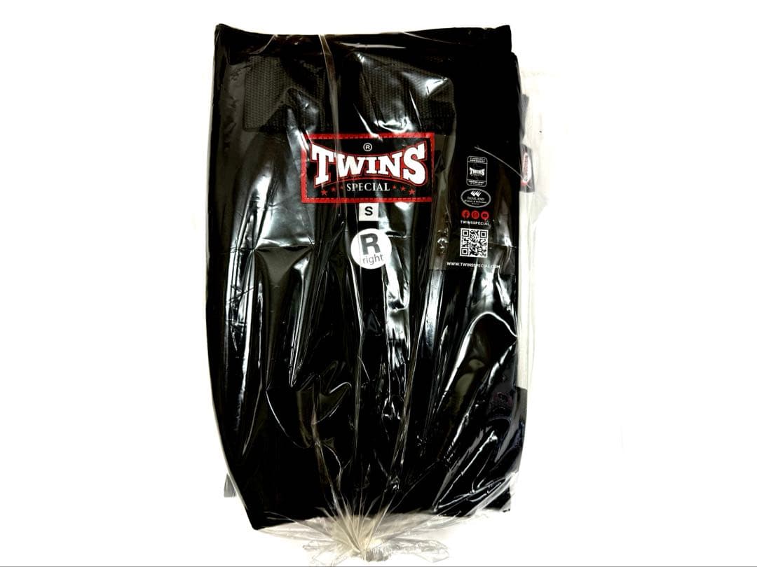 新品　TWINS レガース　左右1組　黒　Sサイズ　ツインズ　全国送料込