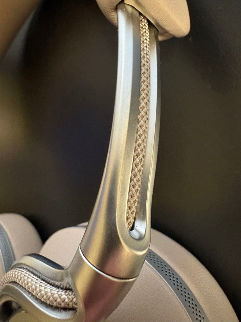 Bowers & Wilkins Px8 S2 ウォーム・ストーン