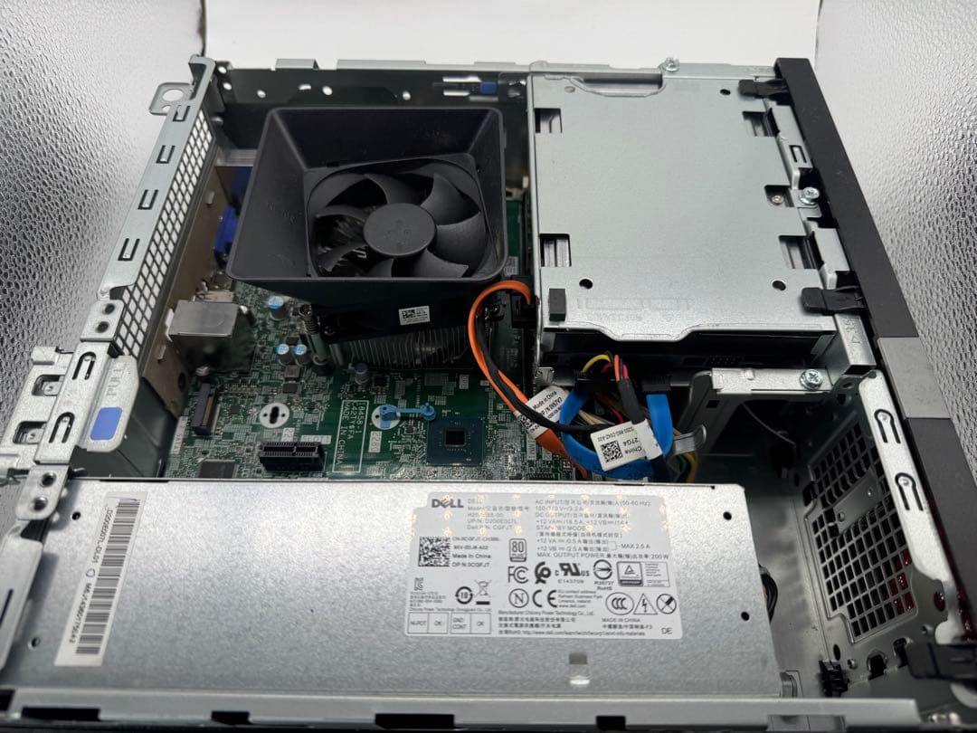 な*な様 DELL Vostro 3470 デスクトップPC 本体
