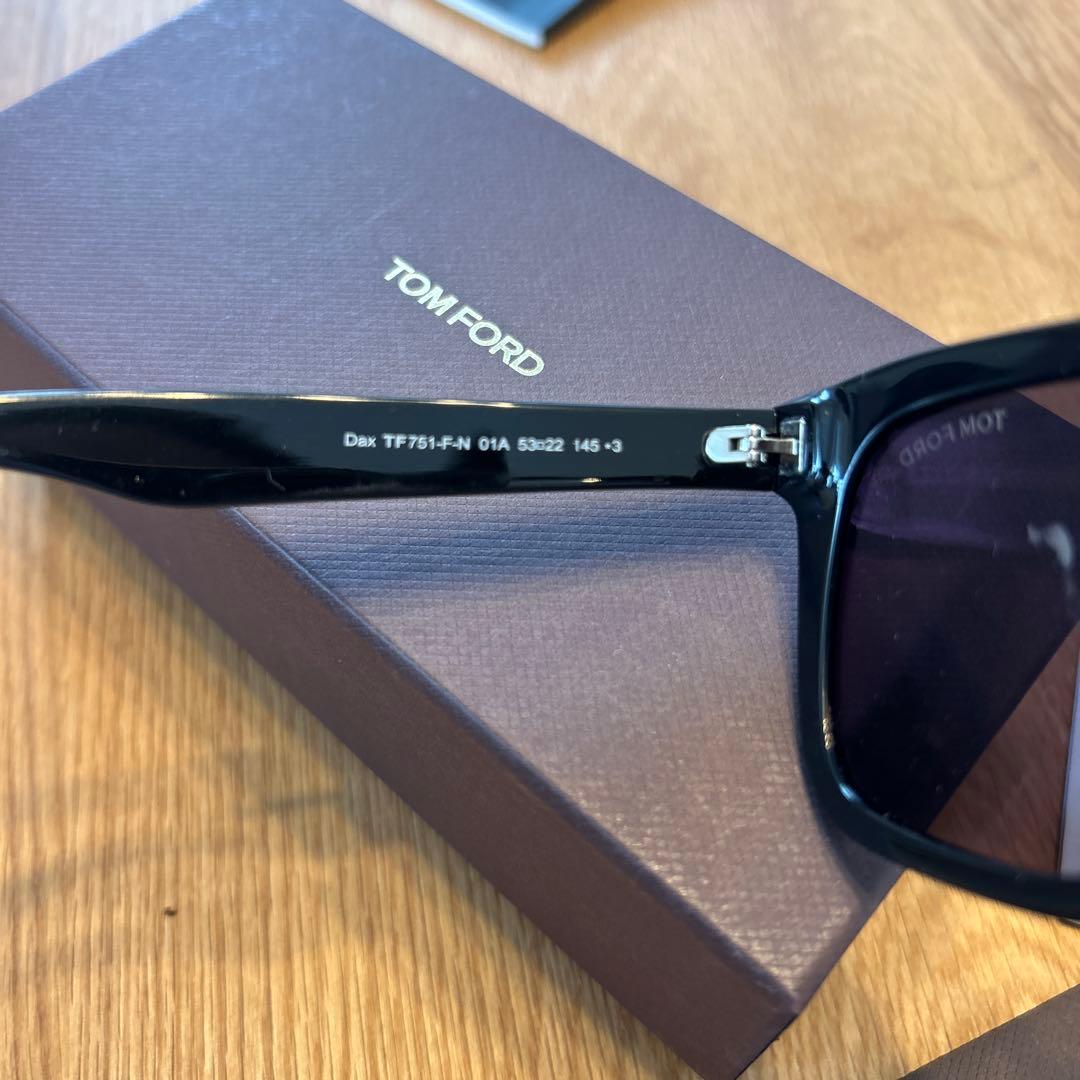 TOM FORD サングラス FT 0751FN