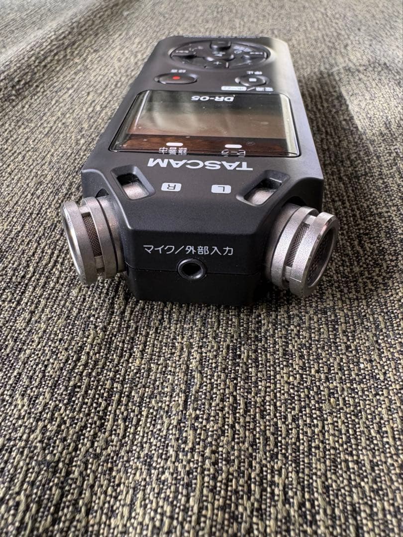 TASCAM　DRー05　Linear PCM Recorder