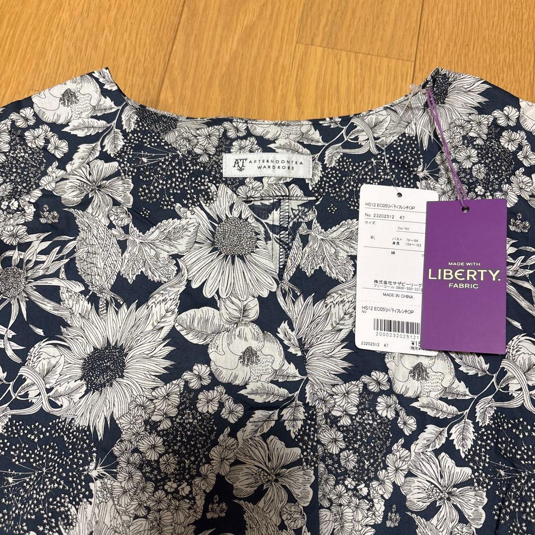 アフタヌーンティー　LIBERTY ワンピース　ネイビー花柄　リバティ