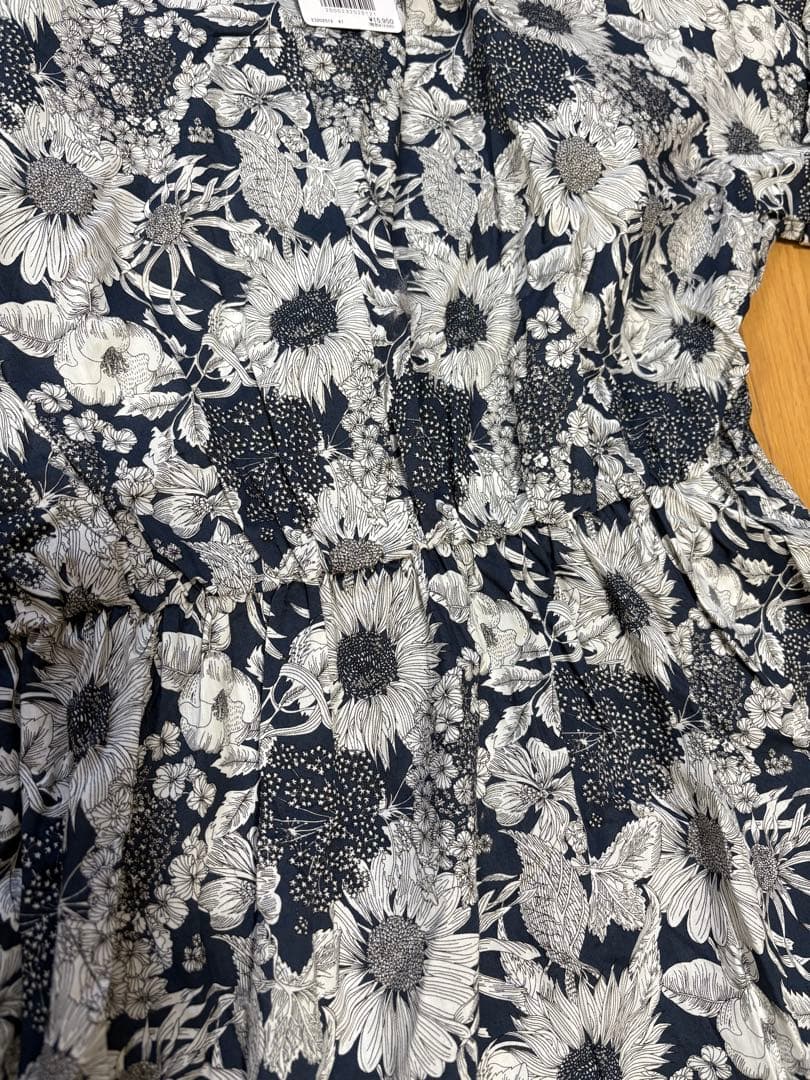 アフタヌーンティー　LIBERTY ワンピース　ネイビー花柄　リバティ