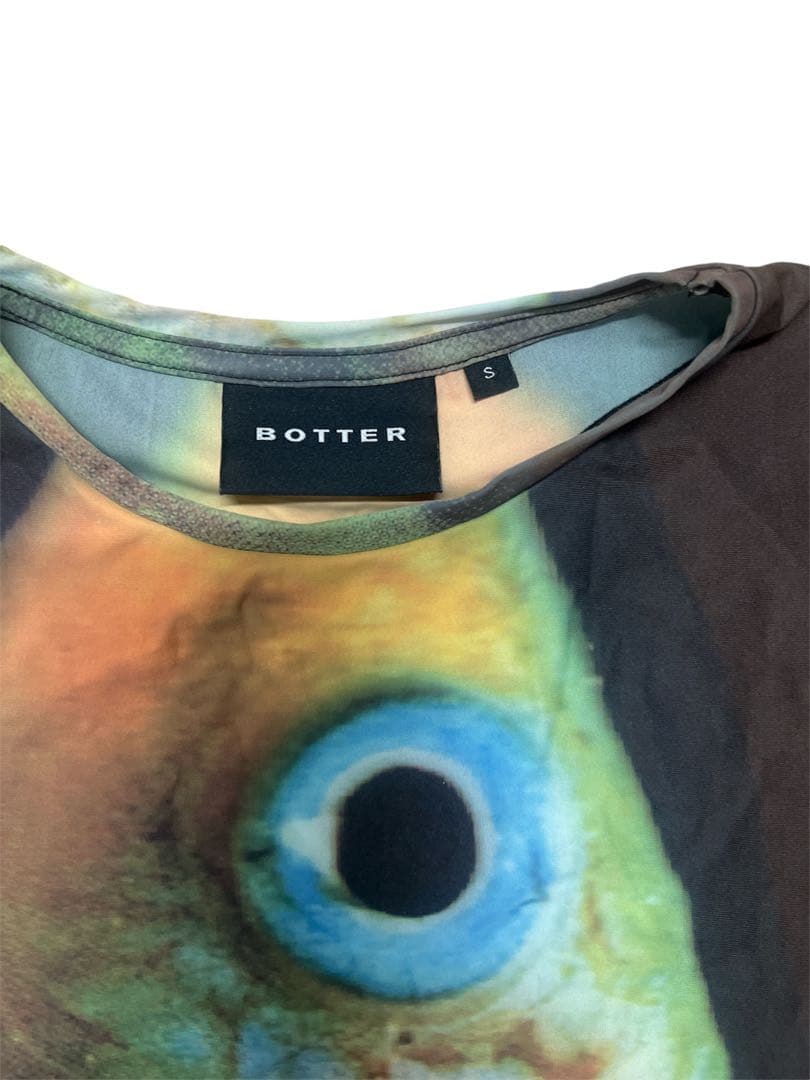 BOTTER FITTED T-SHIRT フィッシュ　プリントtシャツ