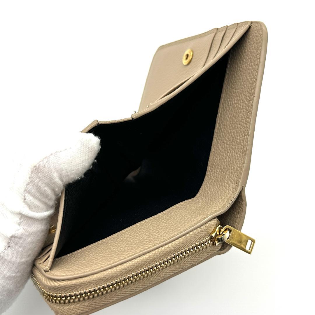 【極美品】サンローラン　カサンドラ　折財布　ベージュ