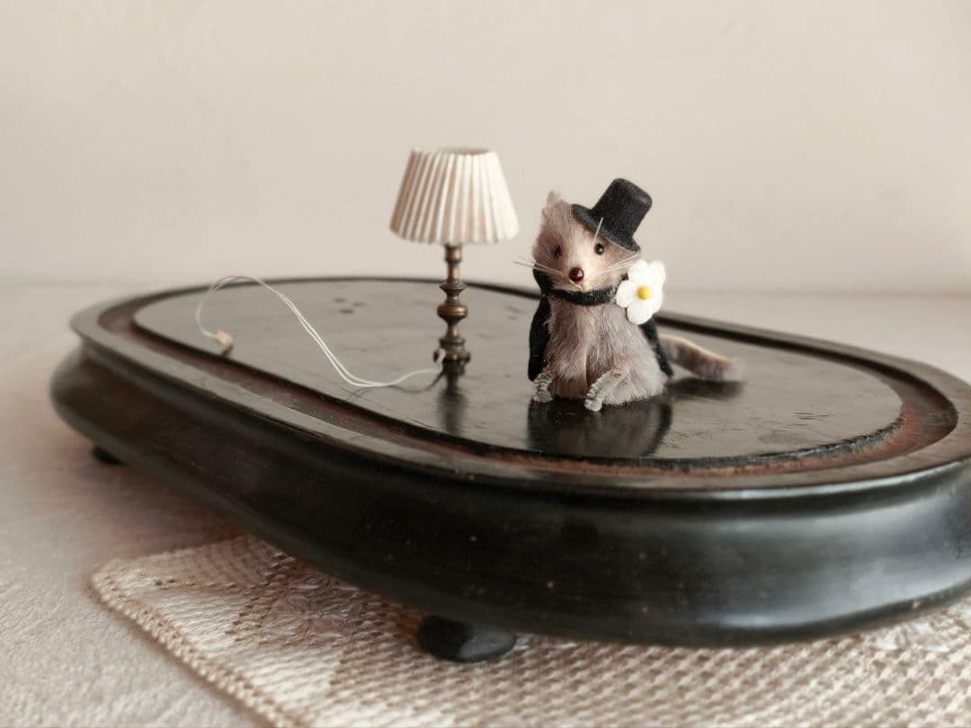 * vintage figure ୨୧ * シルクハットとマントの ネズミさん