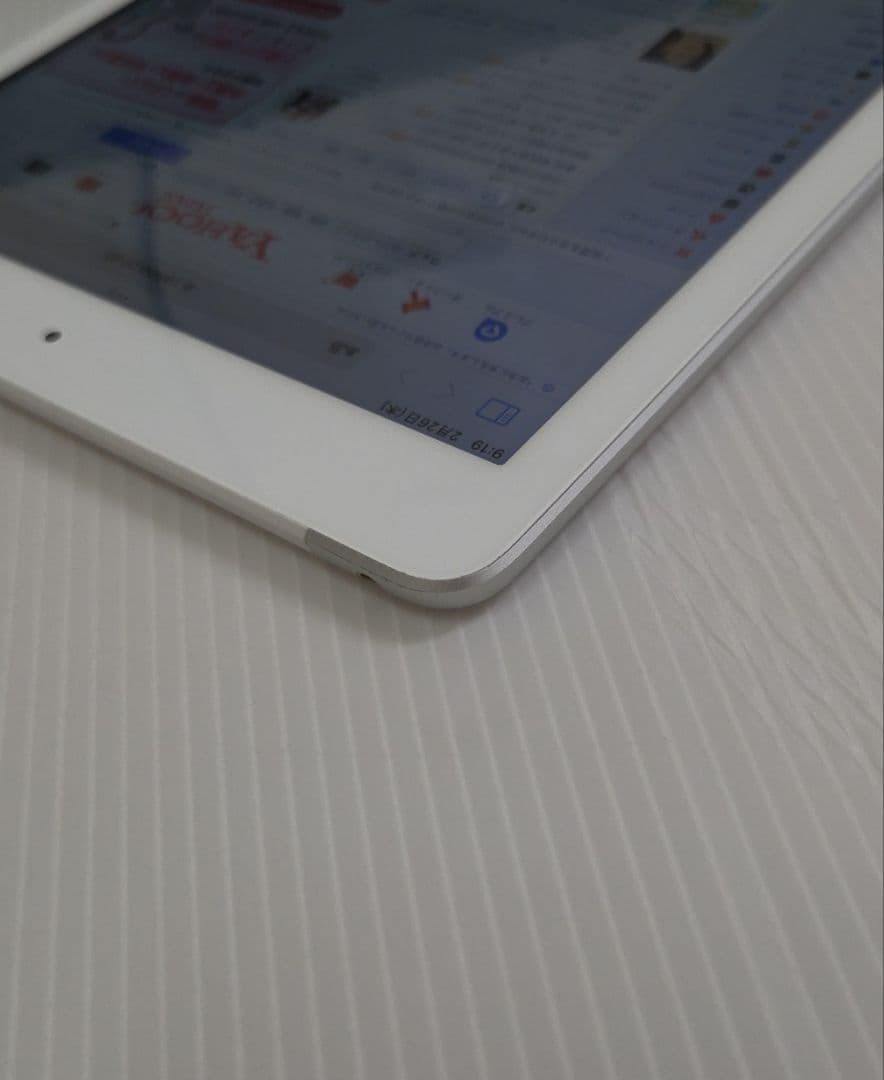 iPad 第6世代　32GB WiFi Cellularモデル