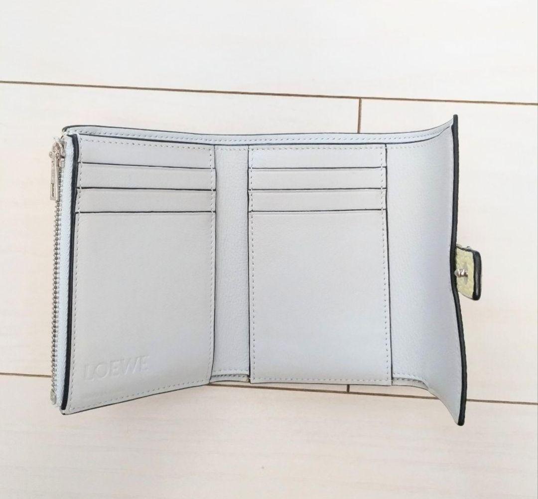 ロエベ LOEWE 三つ折り財布【美品】