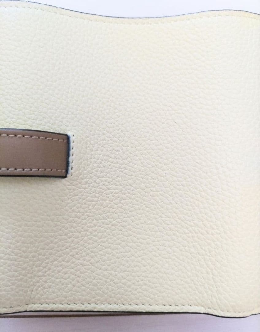 ロエベ LOEWE 三つ折り財布【美品】
