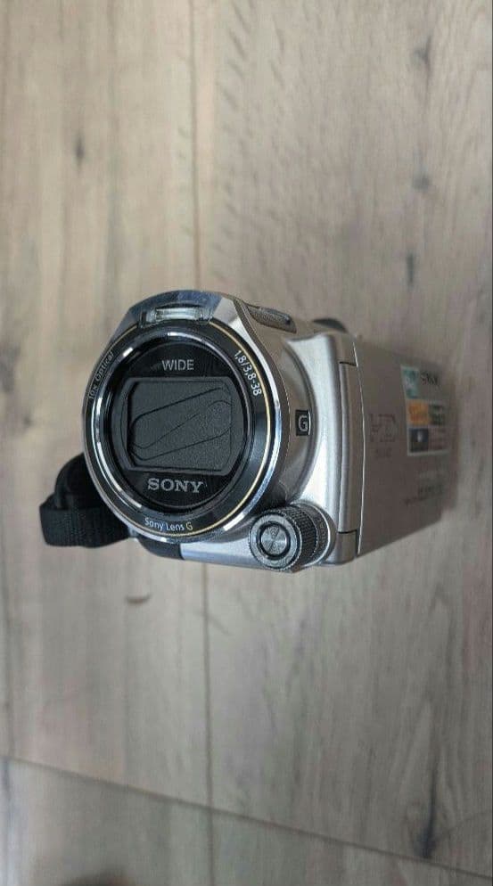 SONY ビデオカメラとリモコン付三脚のセット　ゴルフ等のフォームチェックにも