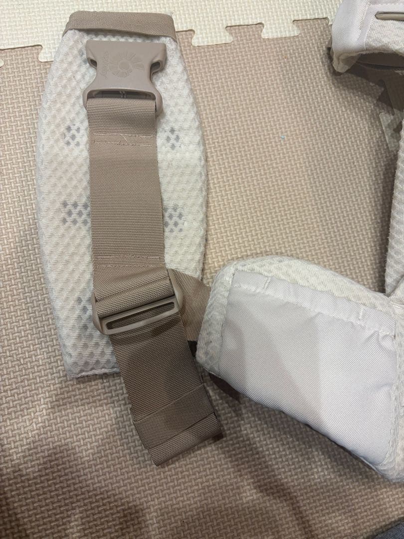 週末限定【美品】ergo baby 2025年購入　24時間以内発送　抱っこ紐