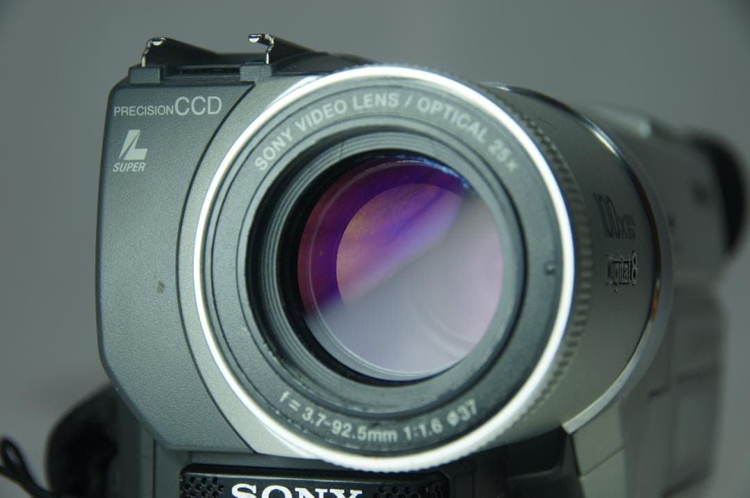 【動作品】 Sony Hi8 ビデオカメラ DCR-TRV225 バッグ付