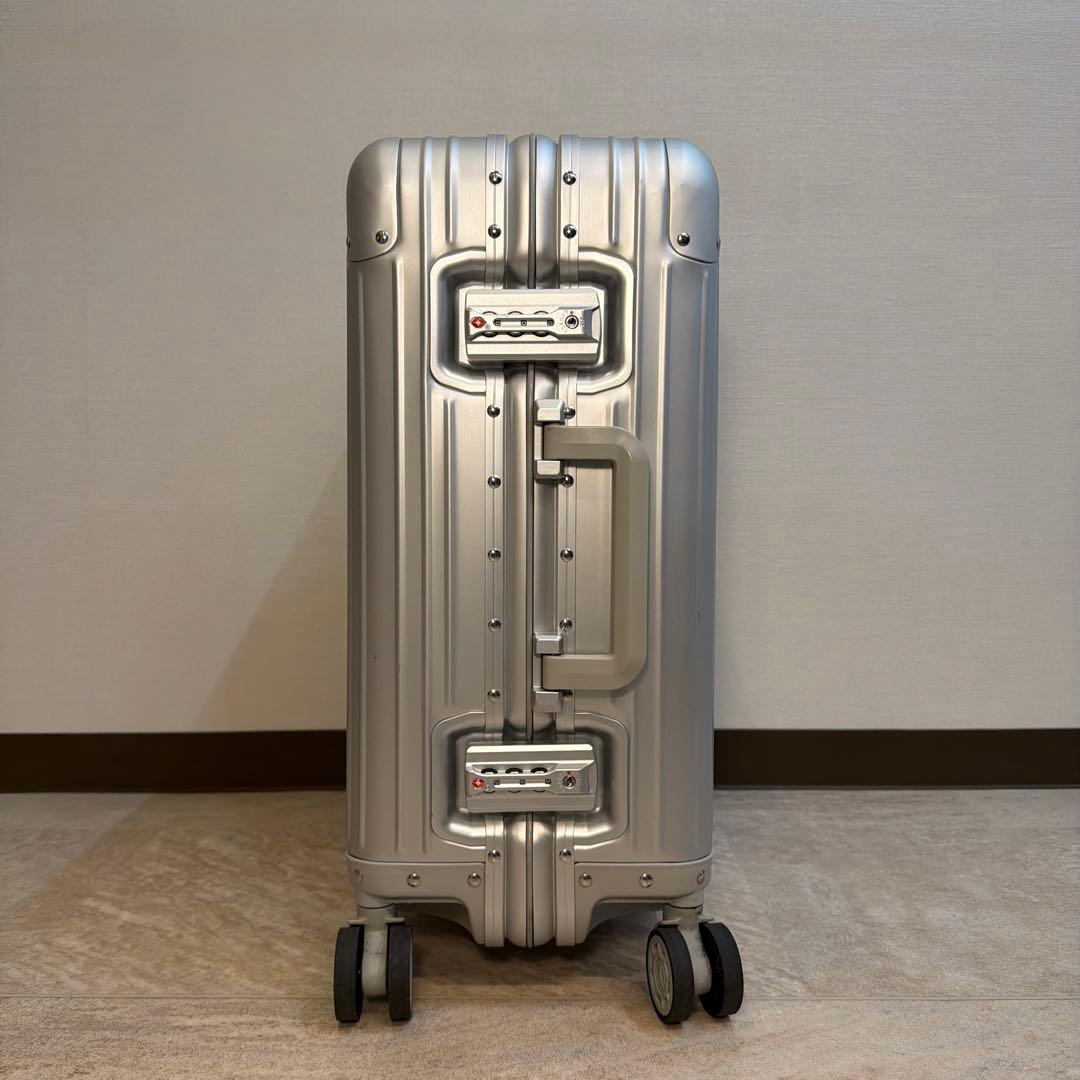 メルセデス・ベンツ成約記念 アルミスーツケース 32L 非売品 機内持込可