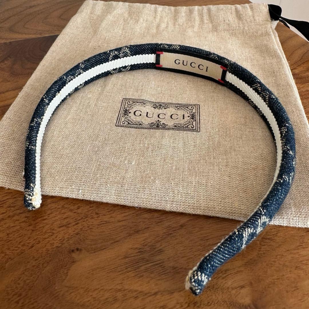 GUCCI デニムカチューシャ ロゴ入り