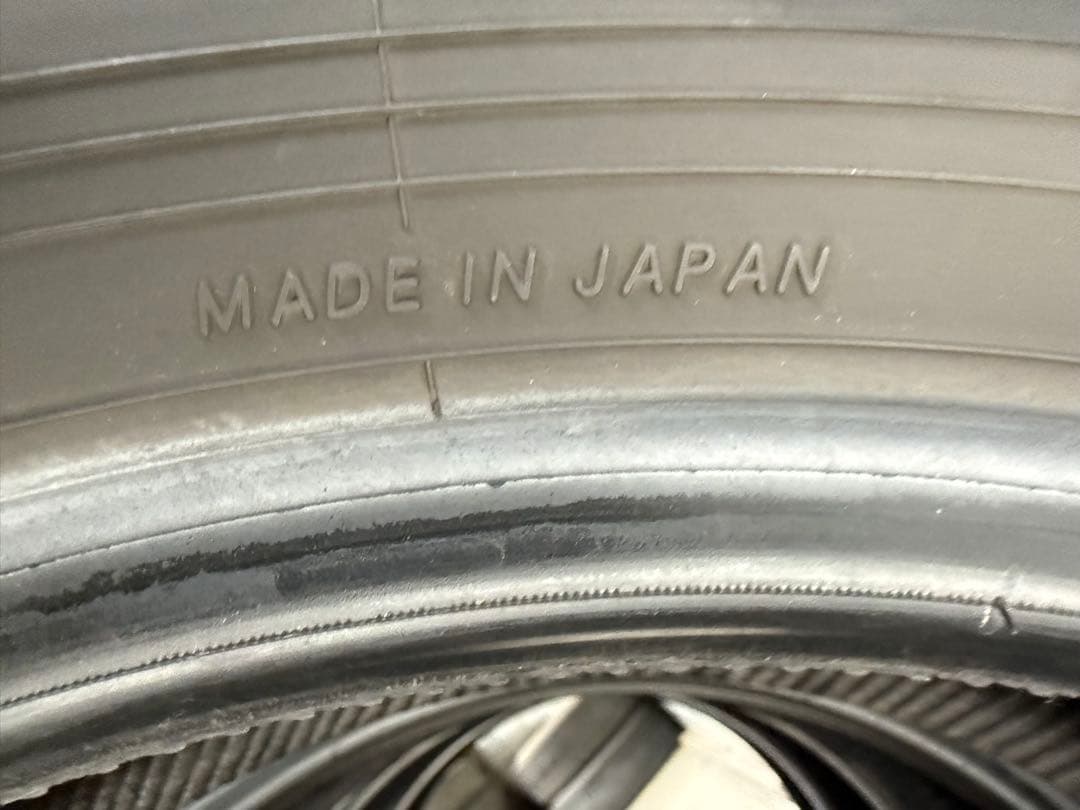 ヨコハマサマータイヤ215／60R16 95H深溝