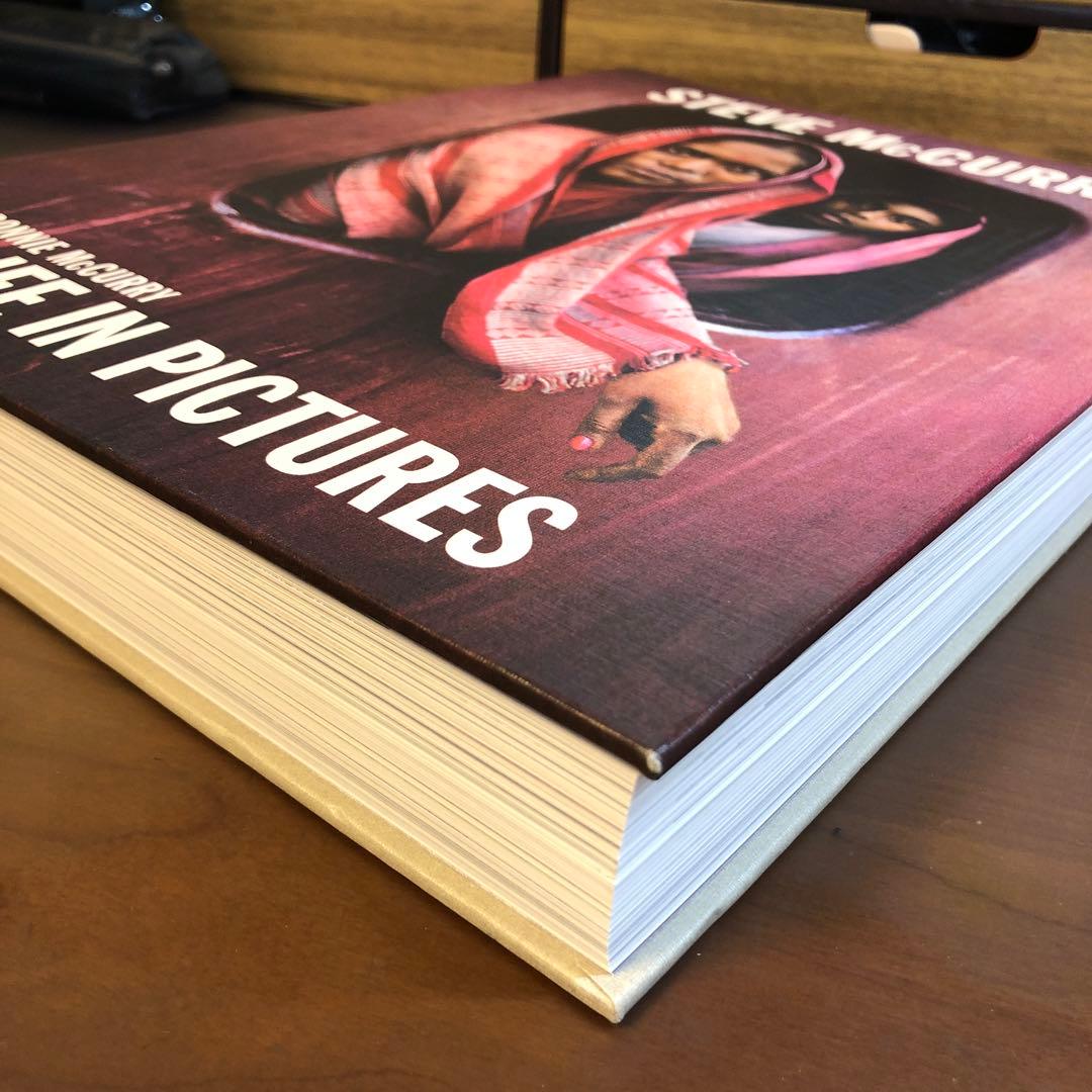スティーブ・マッカリー A Life in Pictures (洋書)