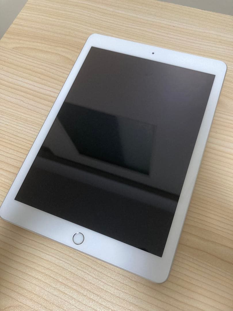 iPad 第6世代 128GB