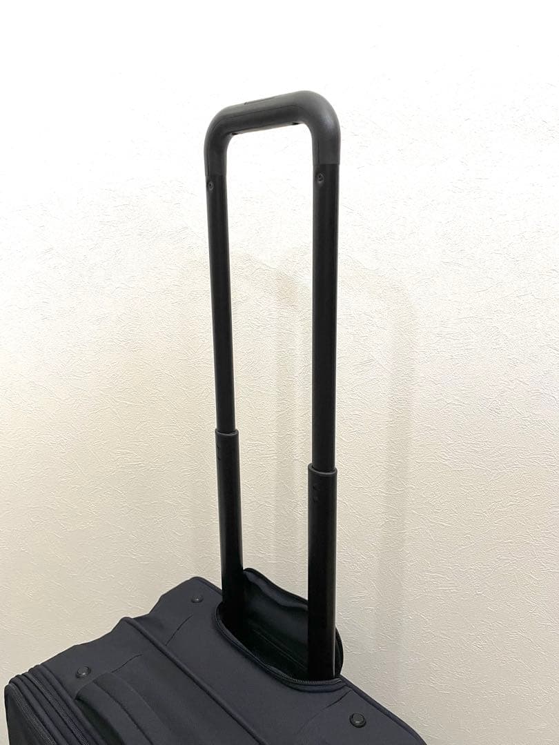 無印良品　半分の厚みで収納できるソフトキャリーバッグ S 機内持ち込み可能