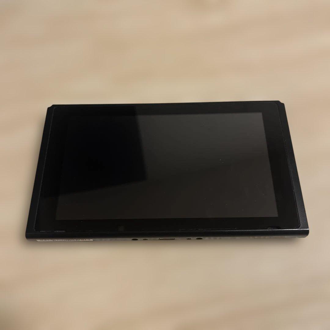 任天堂　Switch バッテリー強化版　HAD-001