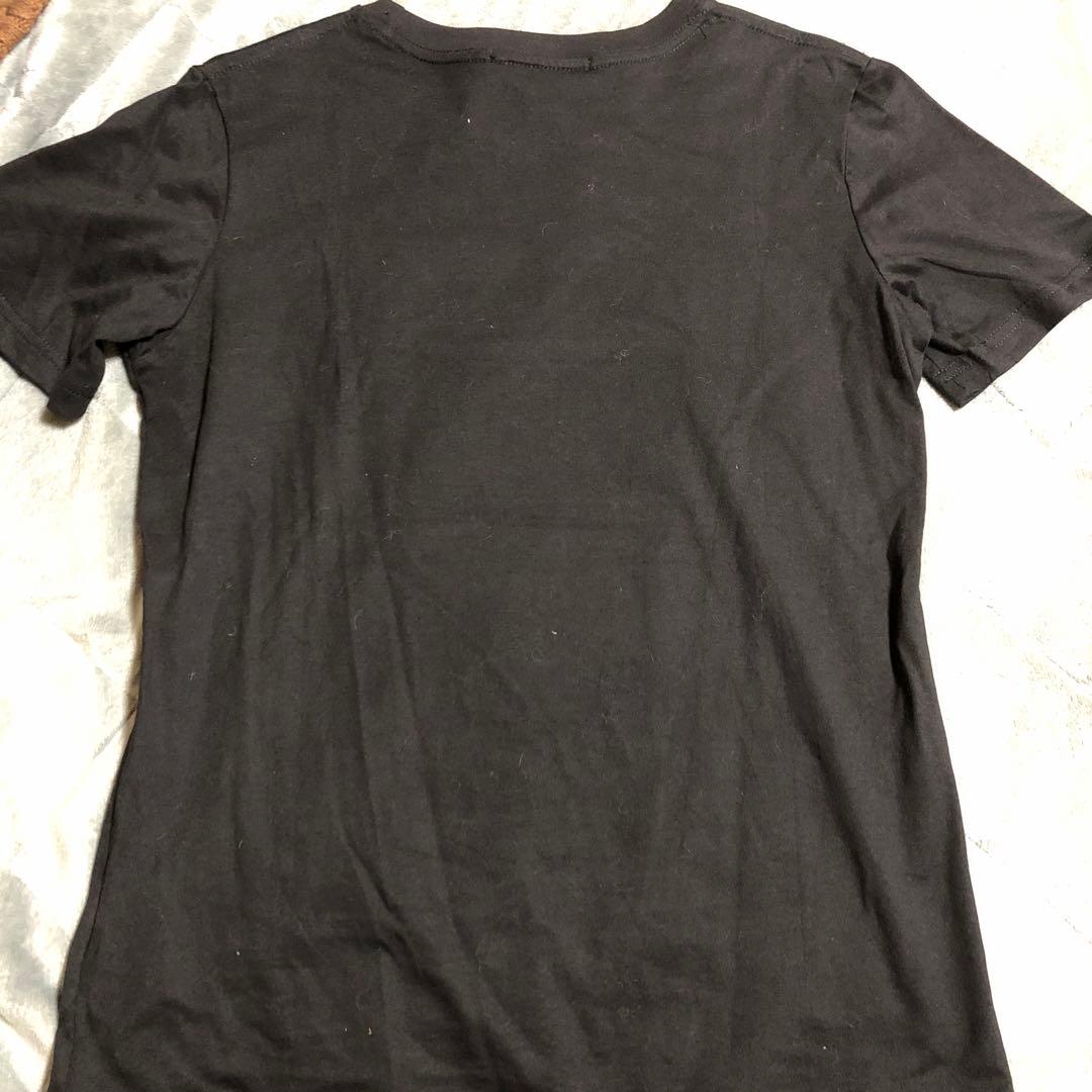 GUCCI 猫刺繍 ブラックTシャツ