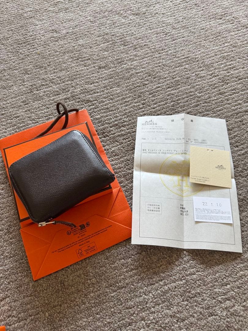 HERMES シルクインコンパクト財布
