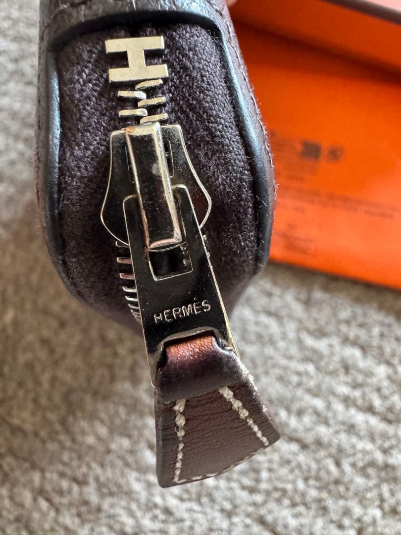 HERMES シルクインコンパクト財布
