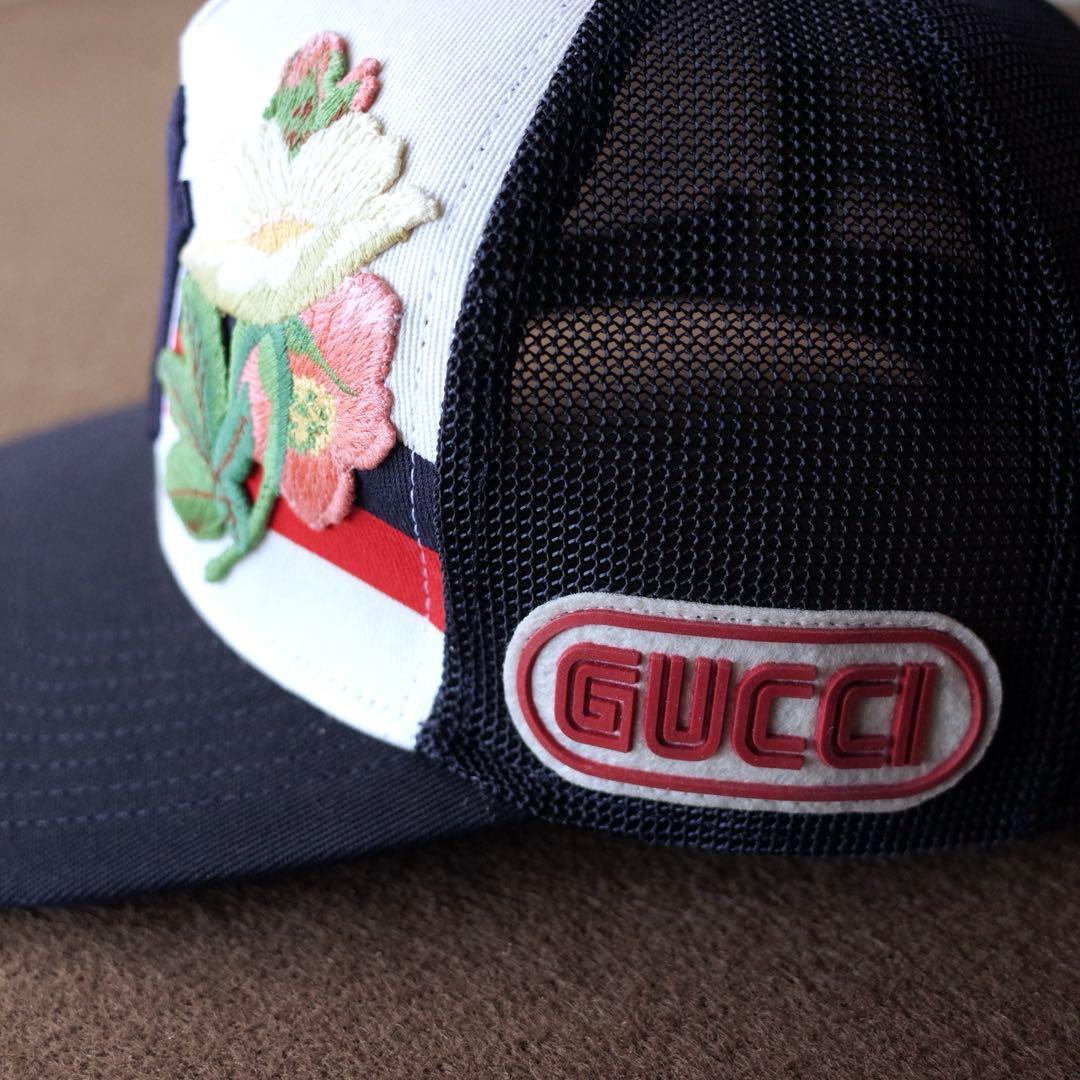 GUCCI グッチ × ニューヨークヤンキース フラワー メッシュキャップ 紺白