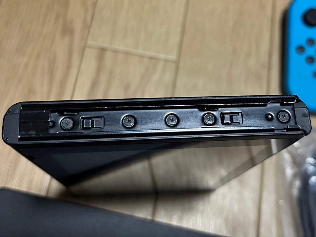 Nintendo Switch 本体 ネオンブルー/レッド