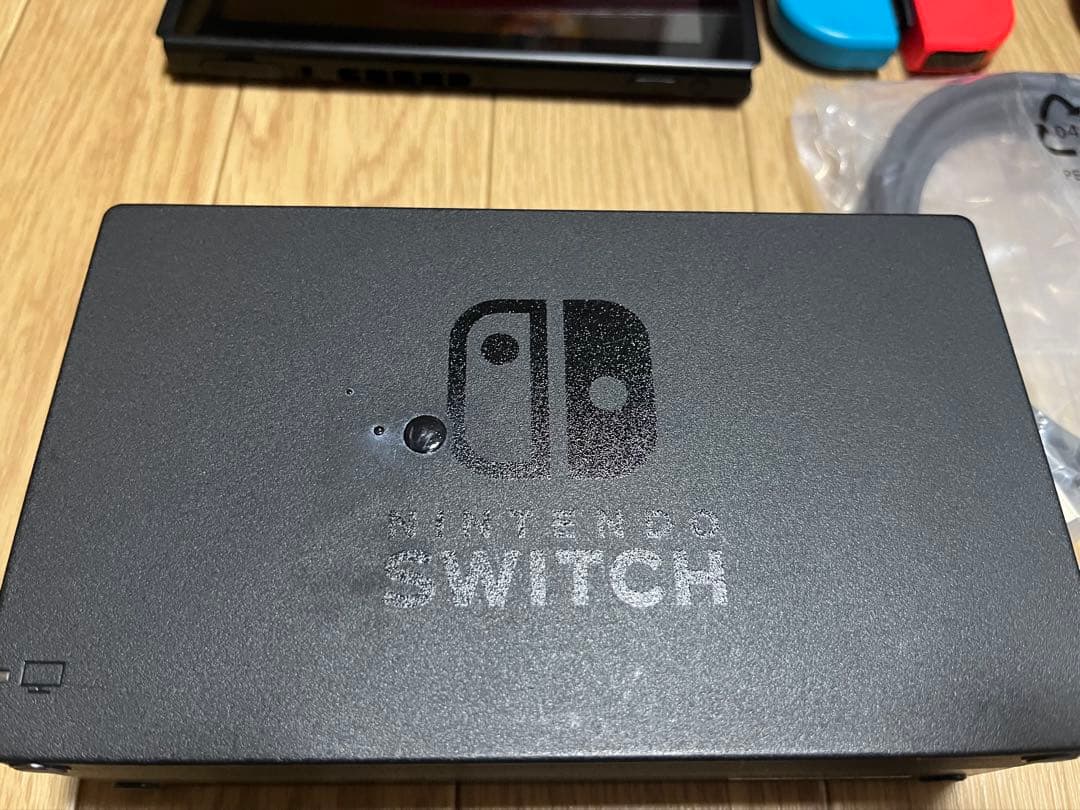 Nintendo Switch 本体 ネオンブルー/レッド