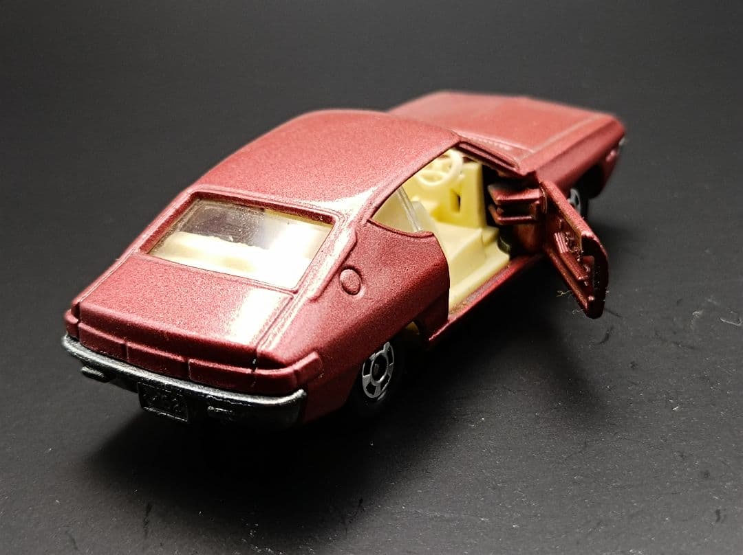 トミカ黒箱NO.62日産シルビア