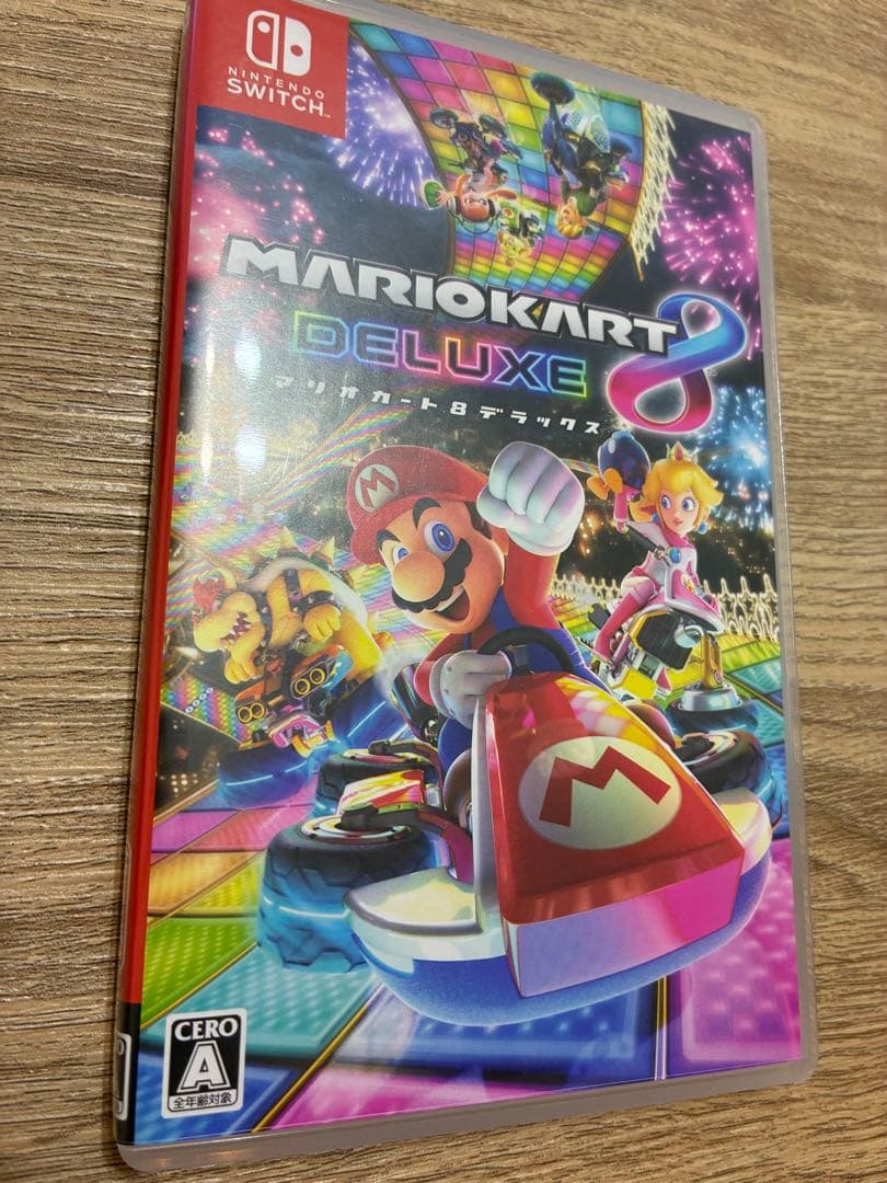 Nintendo Switch 本体 + コントローラー + マリオカート8