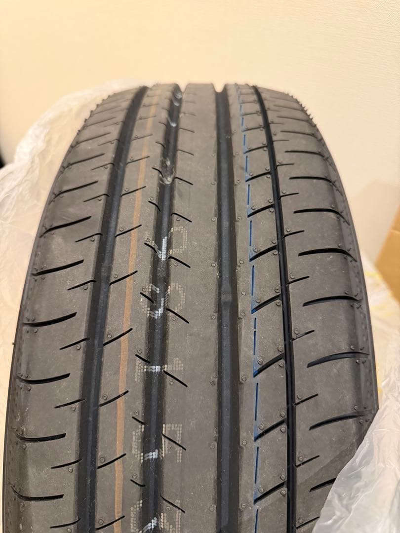 新型プリウス60系Z純正 195/50R19新車外し2026年3月車両4本セット
