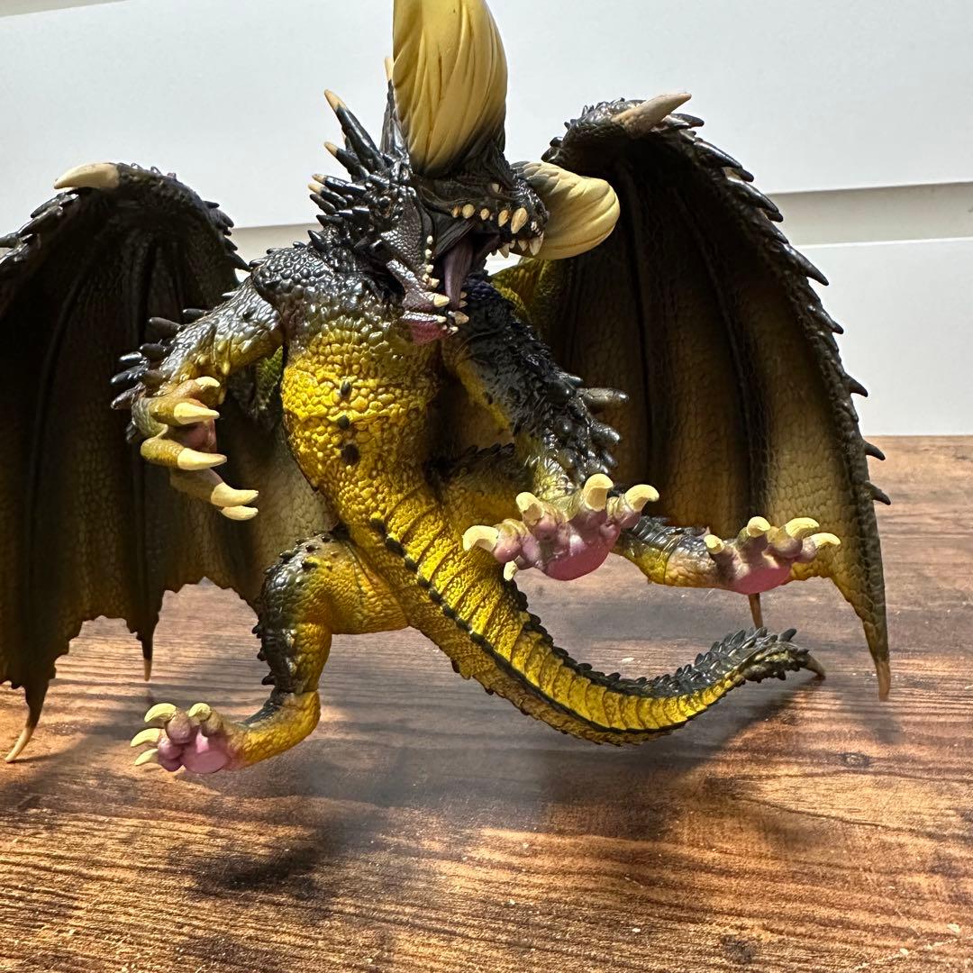 【美品】モンハン一番くじモンハン ネルギガンテ フィギュア 滅尽龍