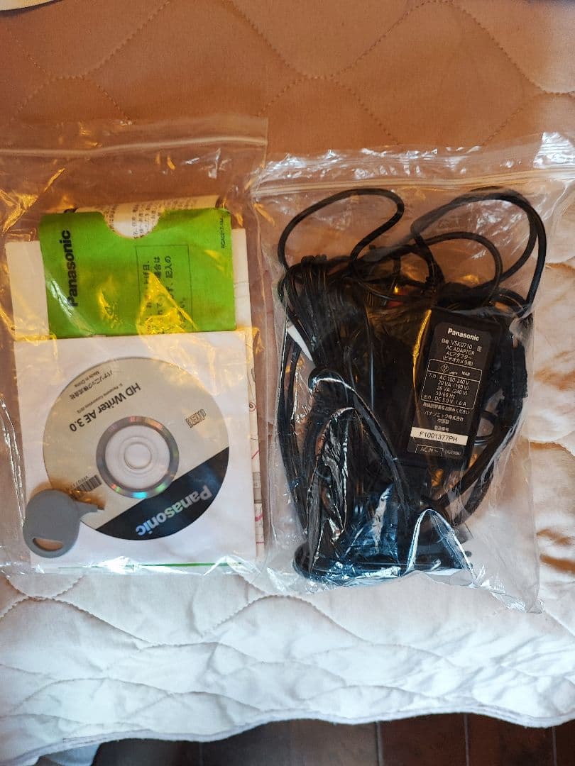 美品　Panasonic ビデオカメラ HDC-TM90