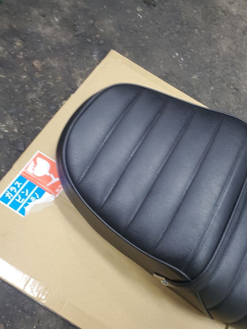 カワサキZ900RS用 茗荷シート 美品