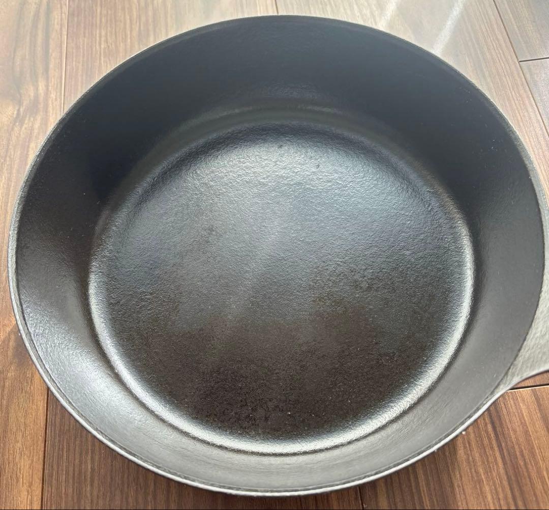 VERMICULAR 鋳鉄フライパン 24cm ガス火 ふた・レシピ本付