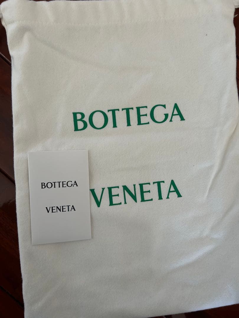 BOTTEGA VENETA パデッド テック カセット