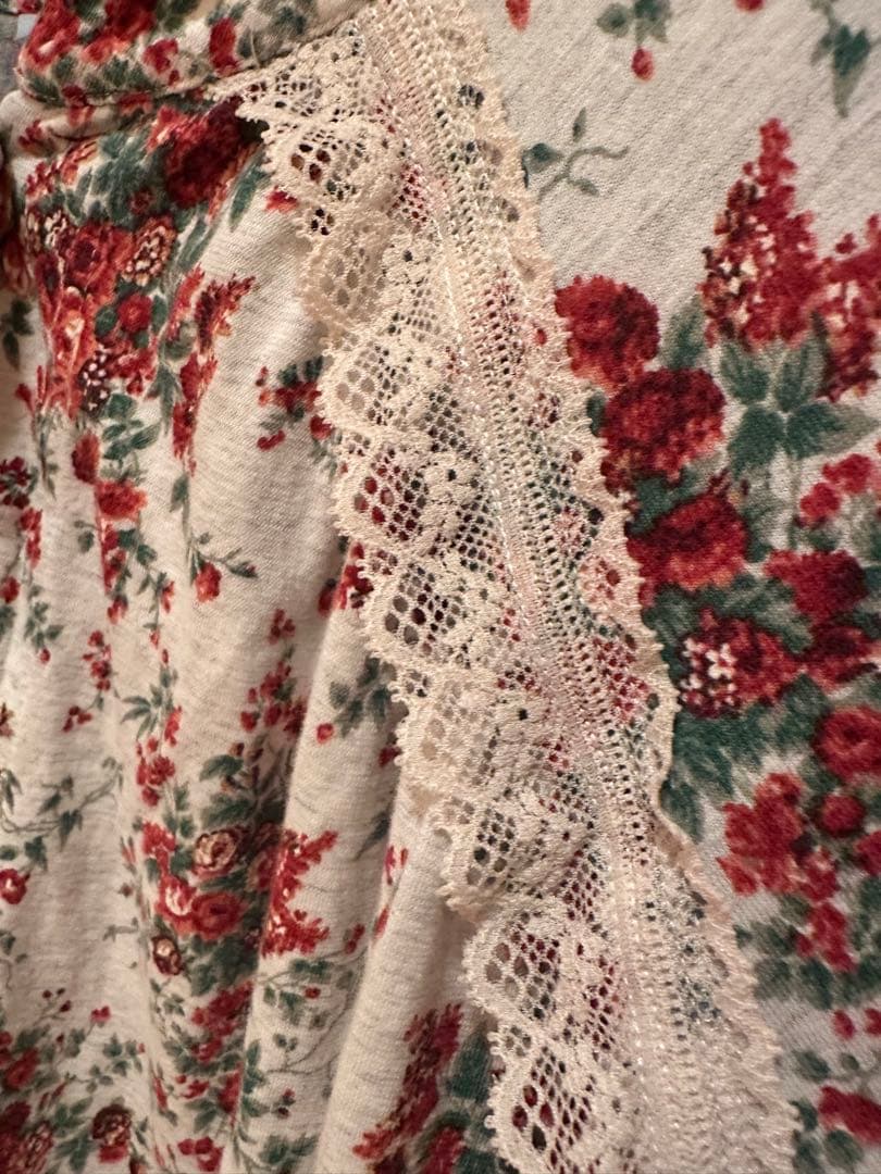 美品⭐︎キッドブルー⭐︎花柄のパジャマ Lサイズ