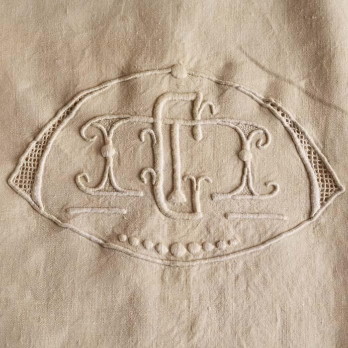 【193】フランス アンティーク リネン シーツ 手刺繍 モノグラム エクリュ