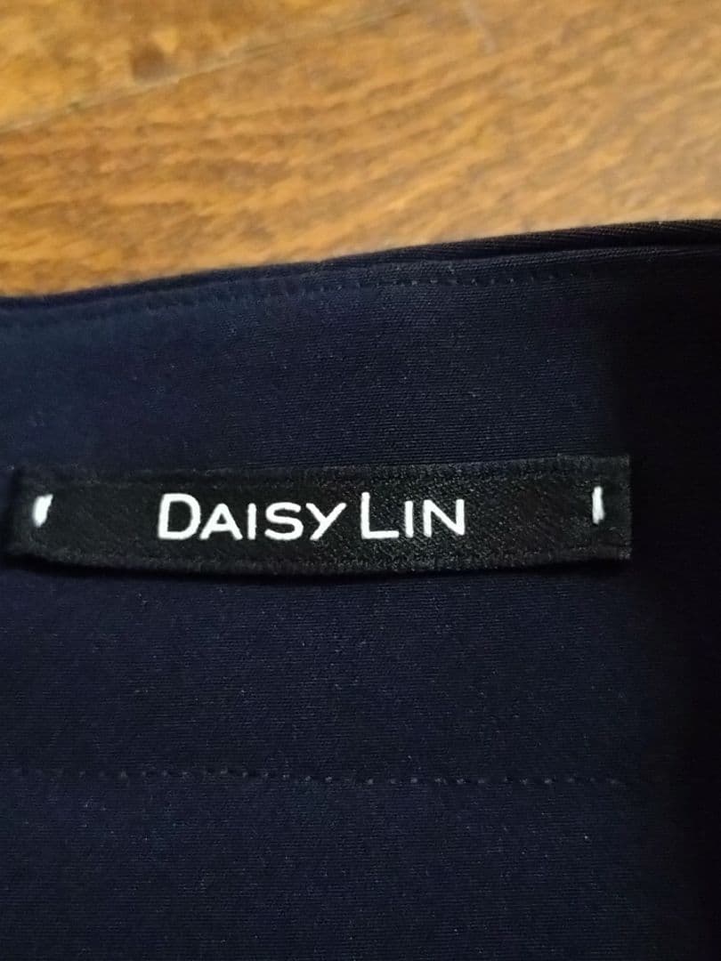 Daisy Lin フォクシー　38 ネイビー キュロット