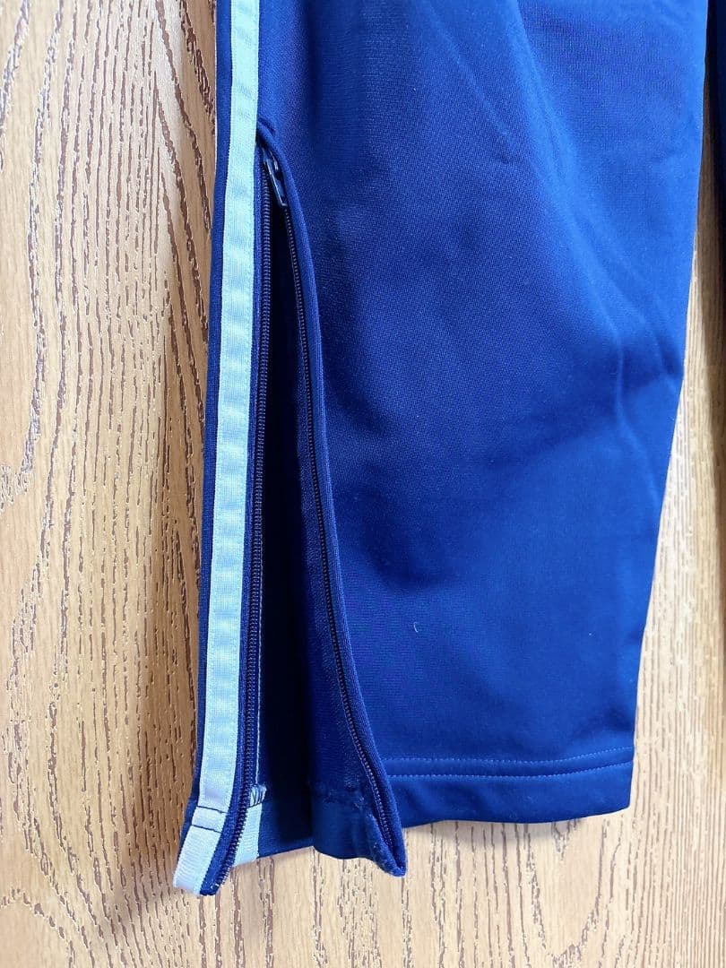 アディダスadidas　レディース　ジャージ上下　セットアップ　ネイビー青パンツ