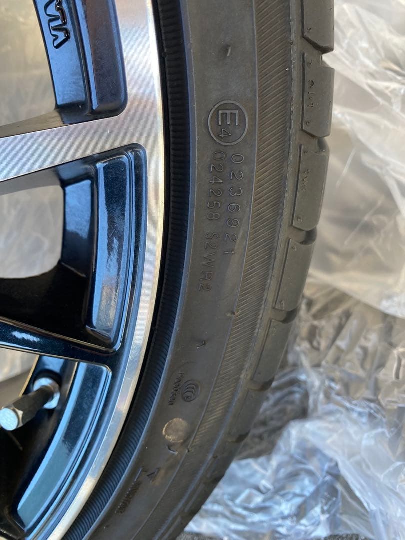 WINRUN R33タイヤ　225/35ZR19 88W XL